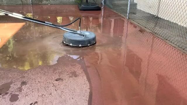 v-tennis_court-360p_thumb1